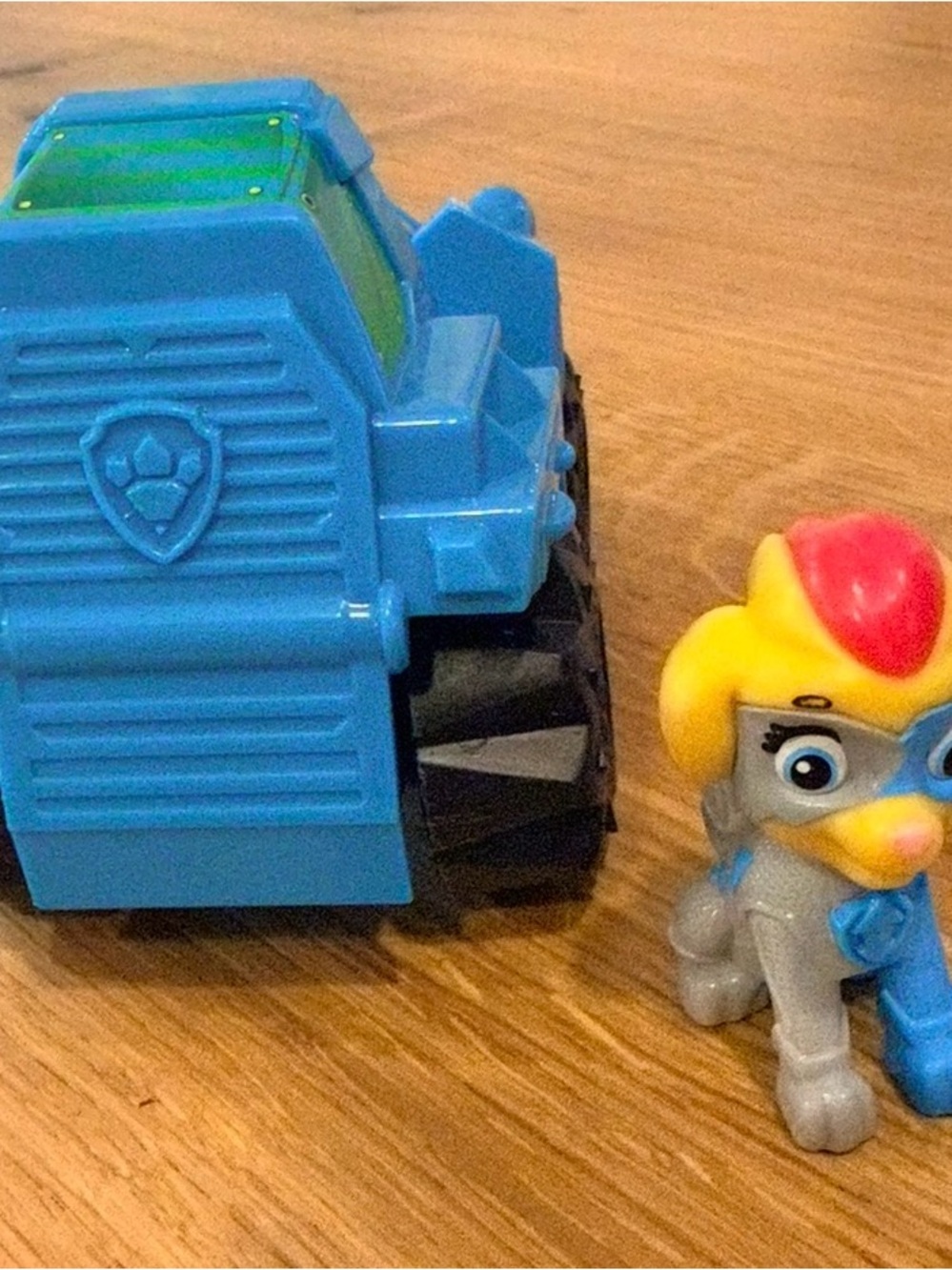 Paw Patrol Tuck - Mighty Twin with his Blue push-along racer